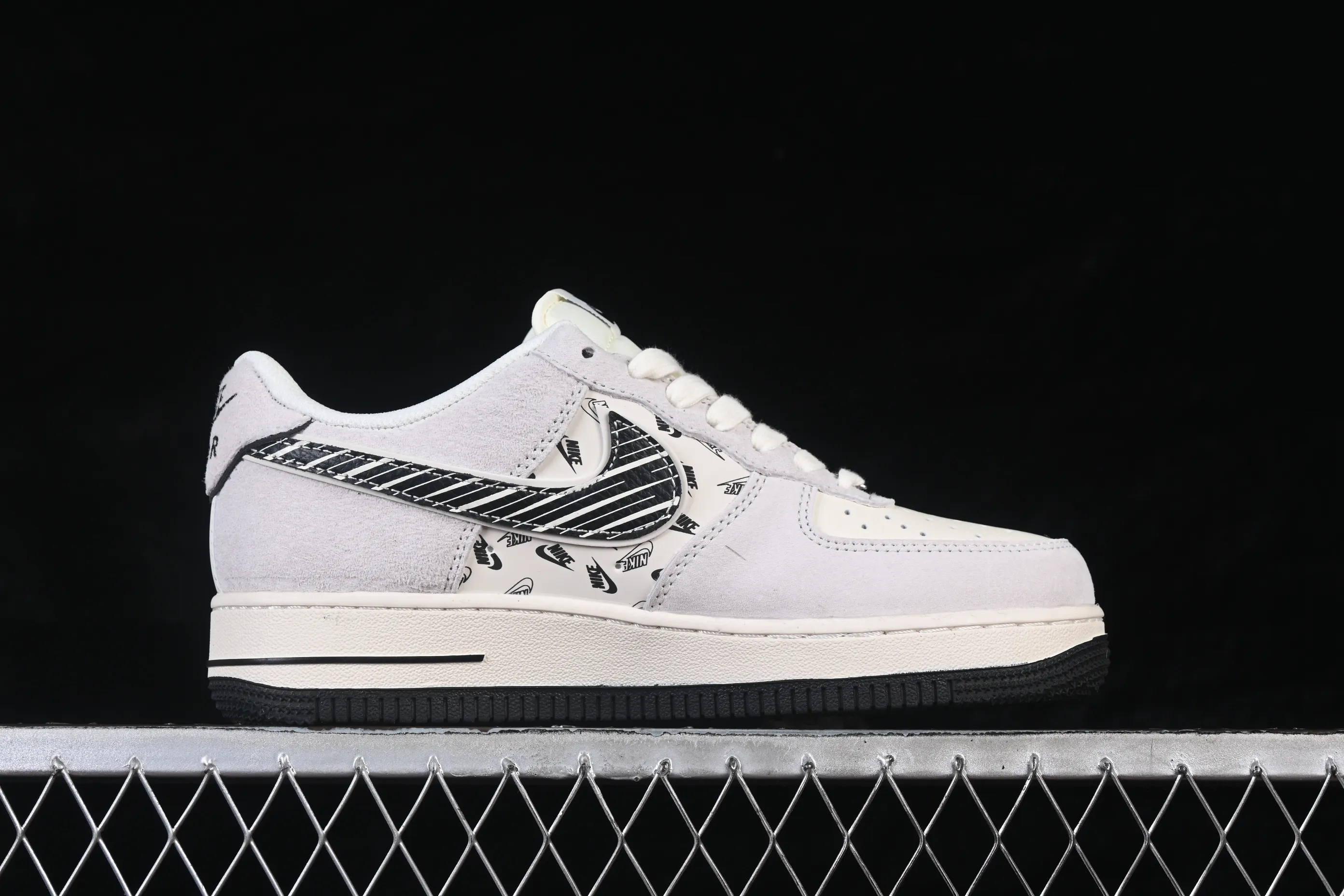 All categories Nk Air Force 1 Air Force series Nk Air Force 1 Low Air Force low-top Nike Air Force 1'07 Low Mi Heizhuba leather Air Force 1 low-top casual sneakers JP8028-068